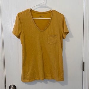 Women’s yellow v-neck tshirt